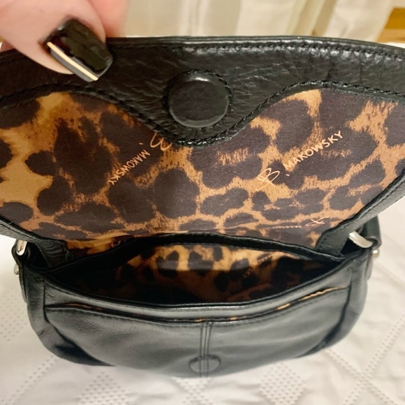 B. Makowsky cross body. - Picture 3 of 10